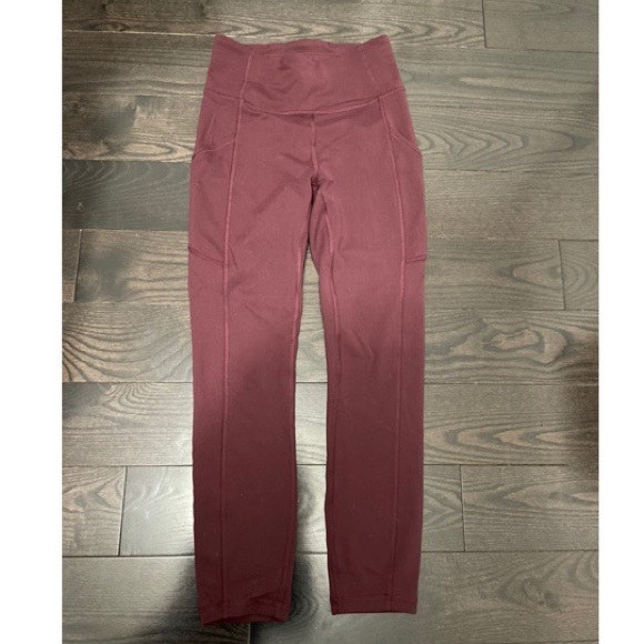 •Maroon/burgundy LuLulemon leggings - Picture 1 of 3
